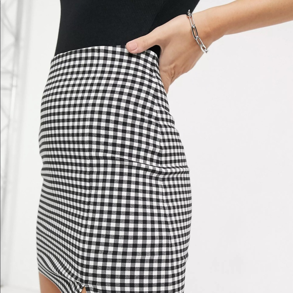 Eyeshadow Plaid Skirt